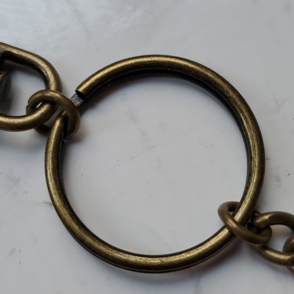 Harry potter hogwarts coat of arms crest Keychain - Picture 11 of 16